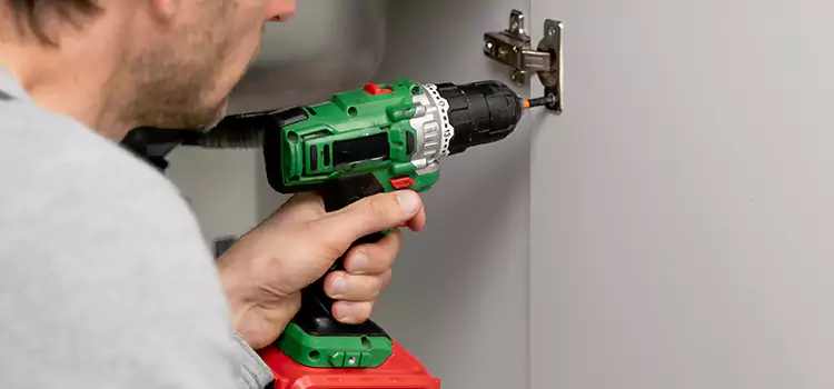 Commercial Door Hinge Repair Lynnwood