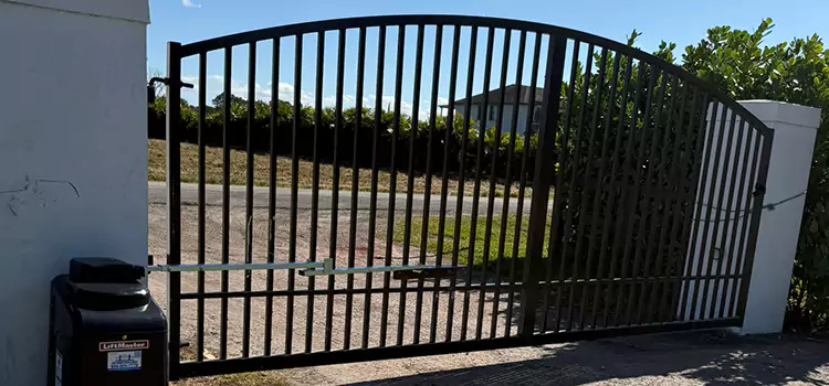 Driveway Fence Repair Lynnwood