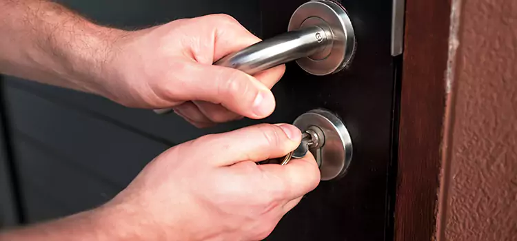 Door Closer Repair & Installation Lynnwood